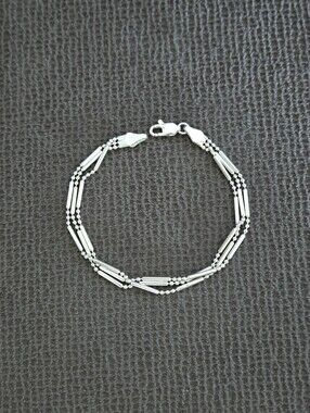 Silver🤍 Bar-Bead Triple3️⃣ Strand Bracelet - NWOT